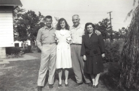 Wentz, WB 1940s with Parents